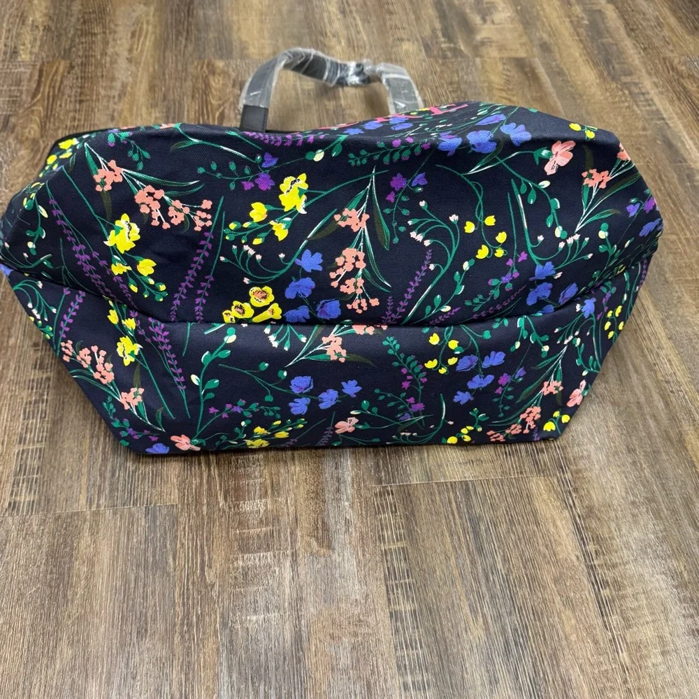 Victoria's‎ Secret Black Tote with Floral Design